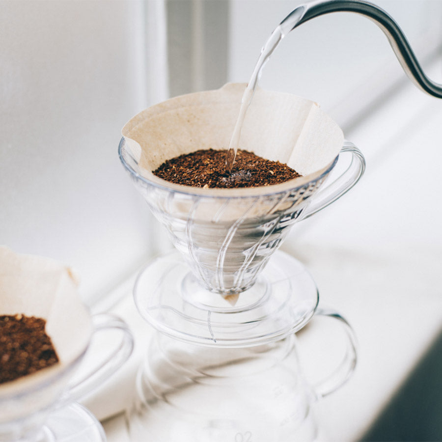 BUNDLE V60 (V60, râșnițâ, cântar, filtre)